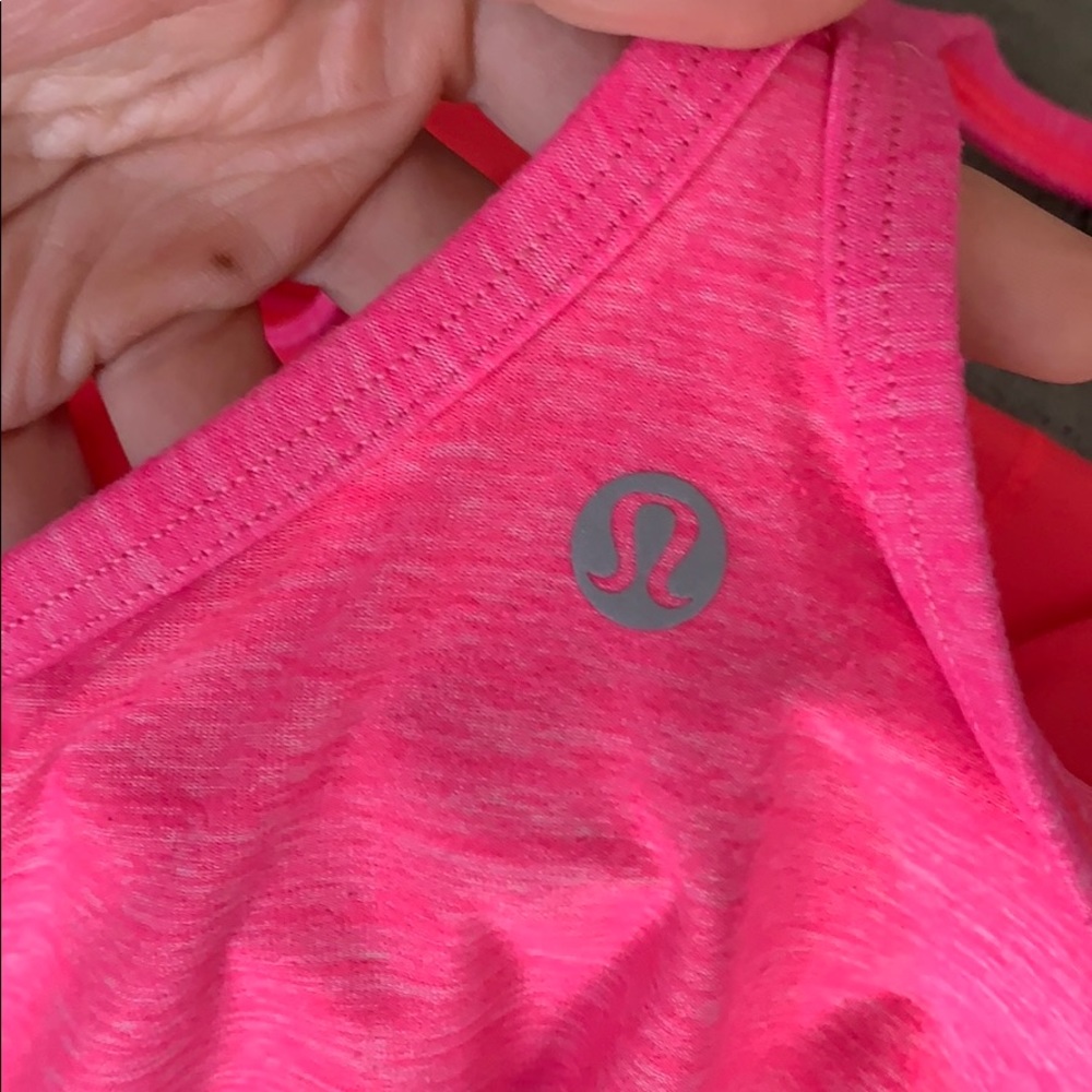 LULULEMON- ‘POWER Y TANK’